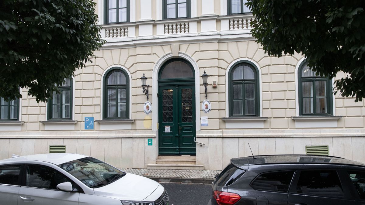 19 centis késsel oltotta ki a hívatlan vendég életét a nagykanizsai férfi – kezdődik a tárgyalás