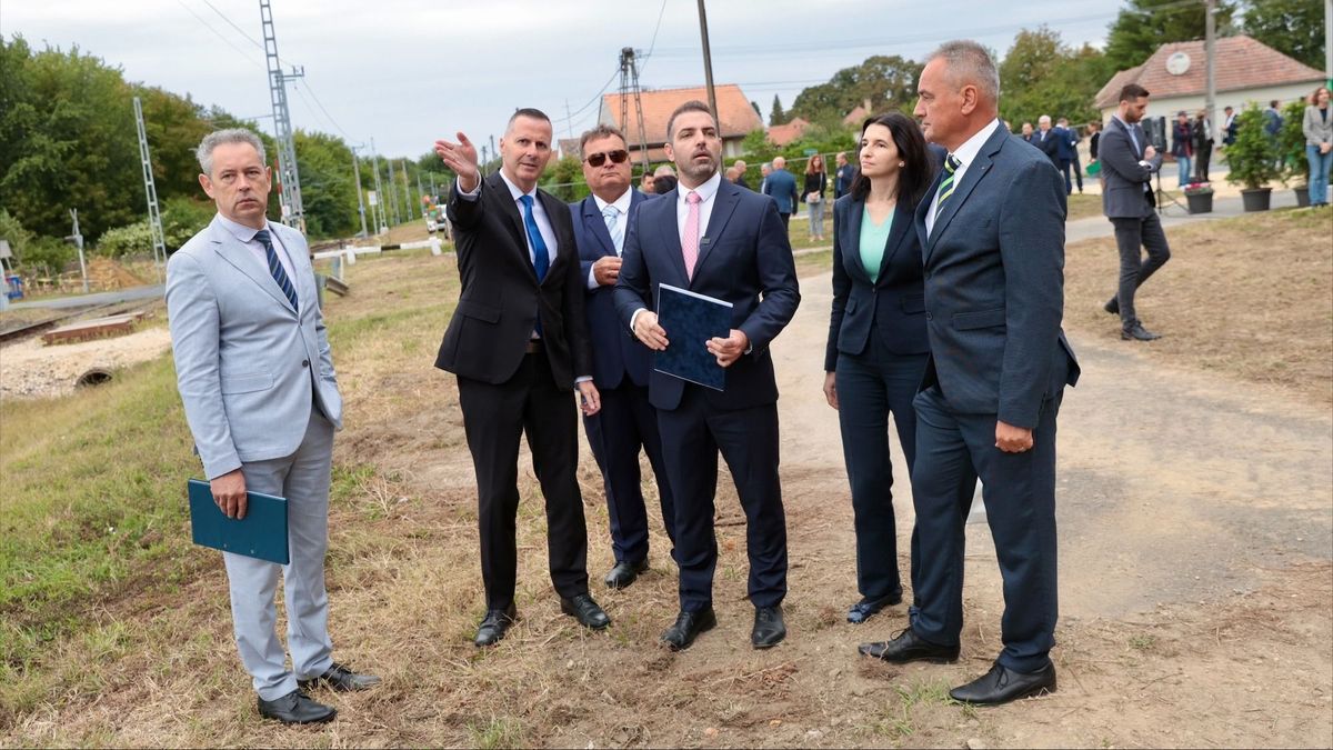 12 milliárdból írják át a zalai vasúti közlekedést – épül a Zalaszentiváni deltavágány (galéria, videó)