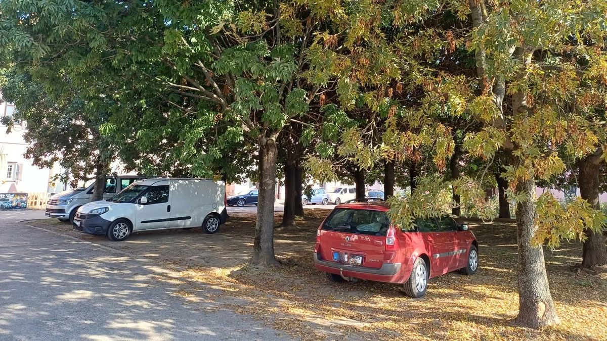 Újabb pofátlan parkolás borzolja a kedélyeket ebben a zalai városban
