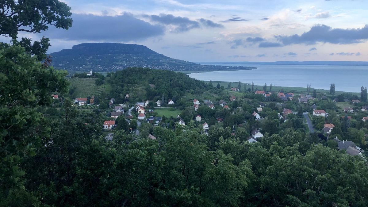 Egy tipp az őszi szünetre: fedezzük fel Szigligetet! – Kisfaludy és Jókai is szerette