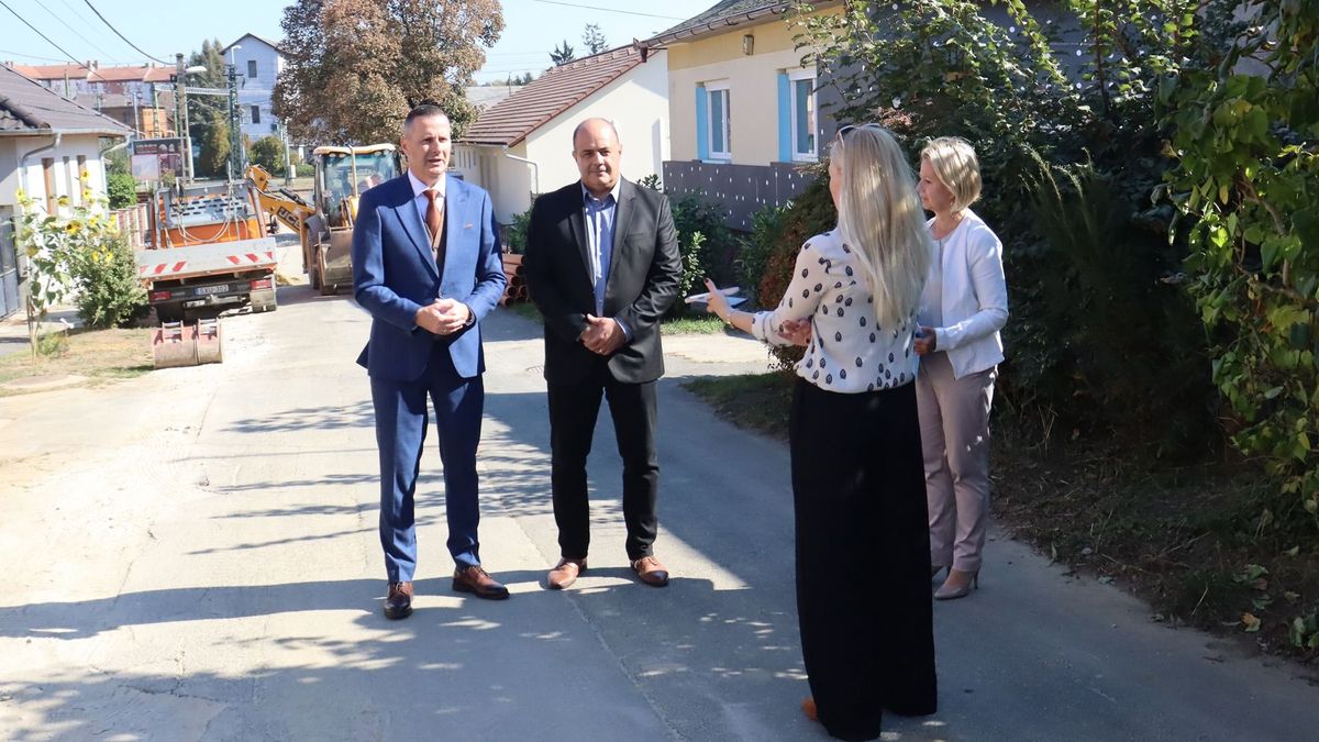 Előbb a közművek, utána az útburkolat – ez az utca is így újul meg Zalaegerszegen (galéria, videó)